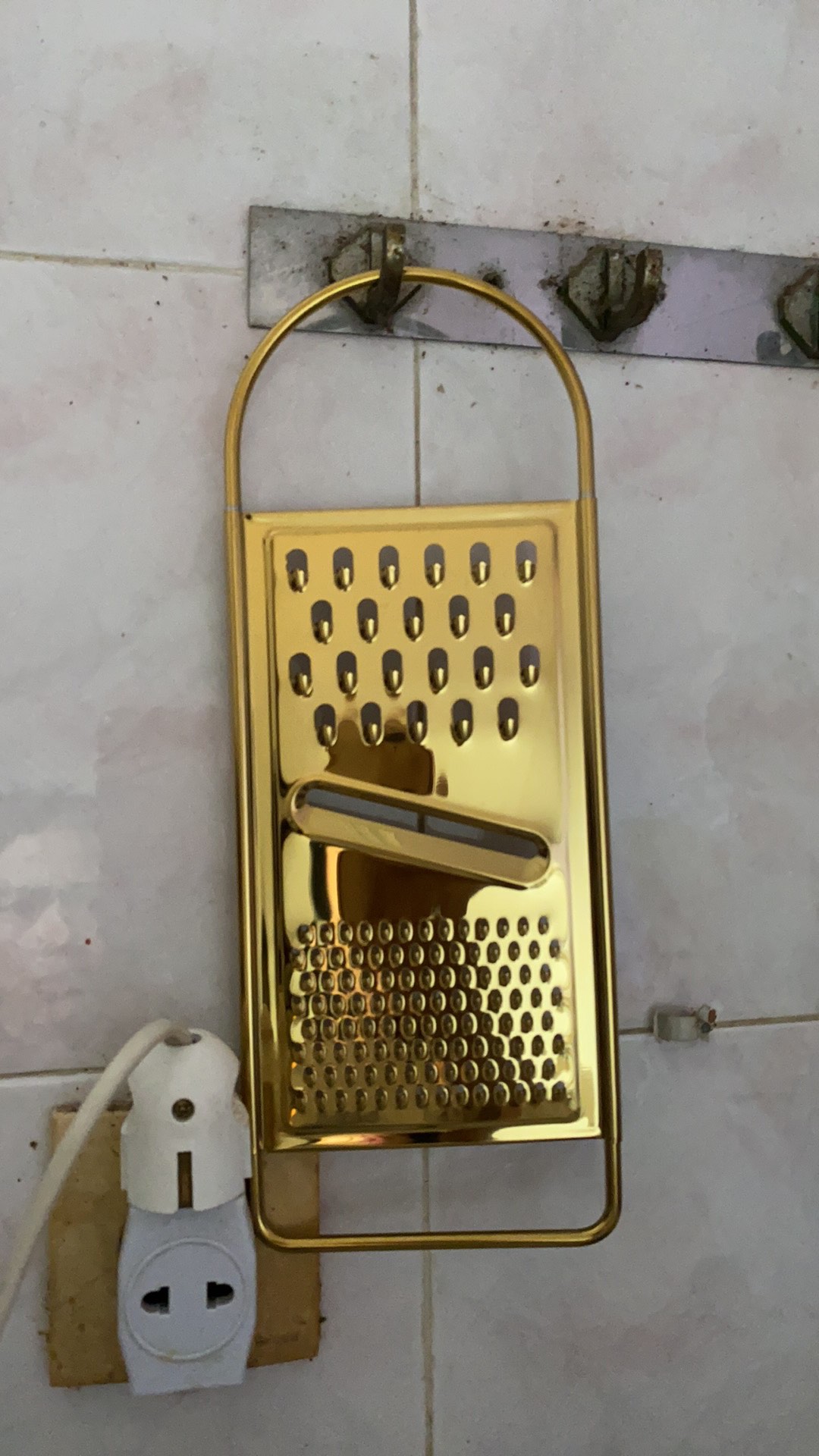 Parutan Keju Emas Silver Stainless Serbaguna / Alat Masak Dapur Cheese Grater Gold Silver Import