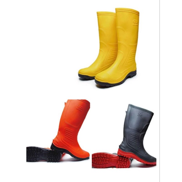 NEW ERA BOOTS