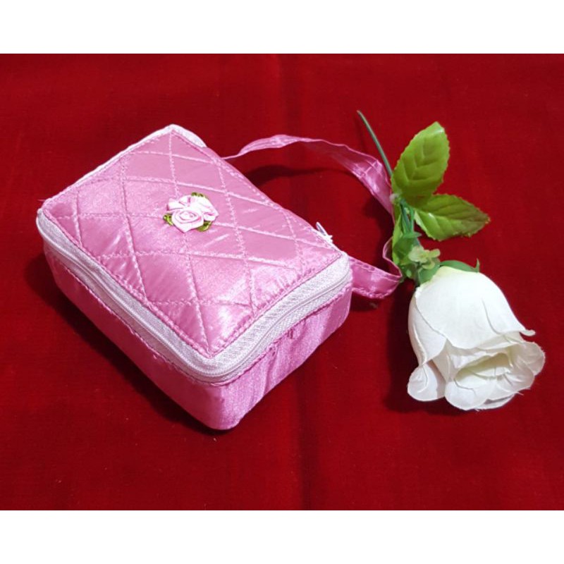 Mukena Traveling Pouch Tidak Bisa Pilih Warna