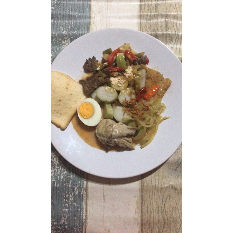 

Lontong Cap Gomeh