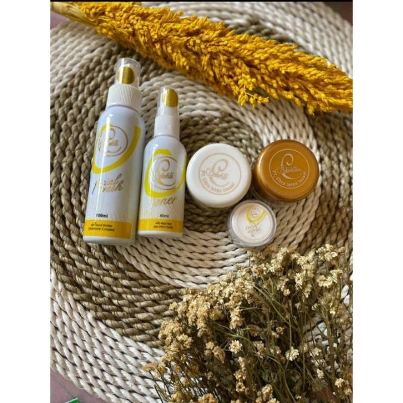 Cream BebCwhite ( BBC) Acne