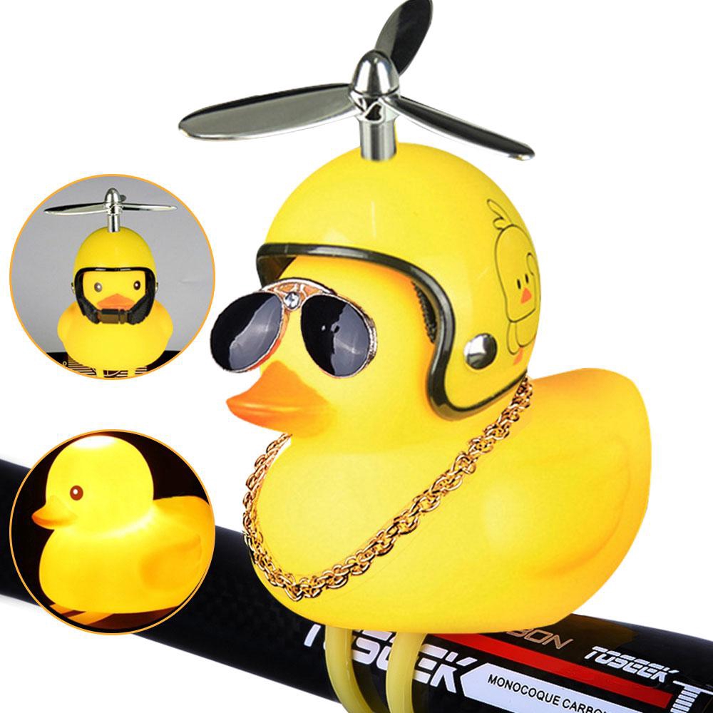 Bebek Model Kartun Bebek Kreatif Dengan Lonceng