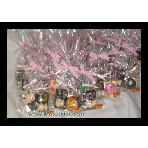 

Plastik Parcel Motif Ukuran 20X45 Cm Termurah