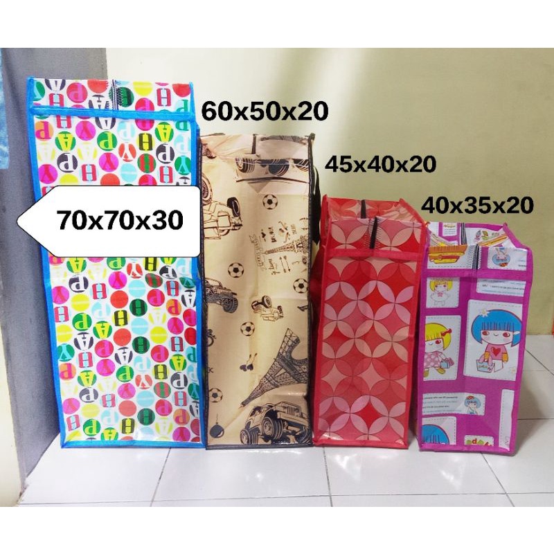 Tas besar atau tas karung