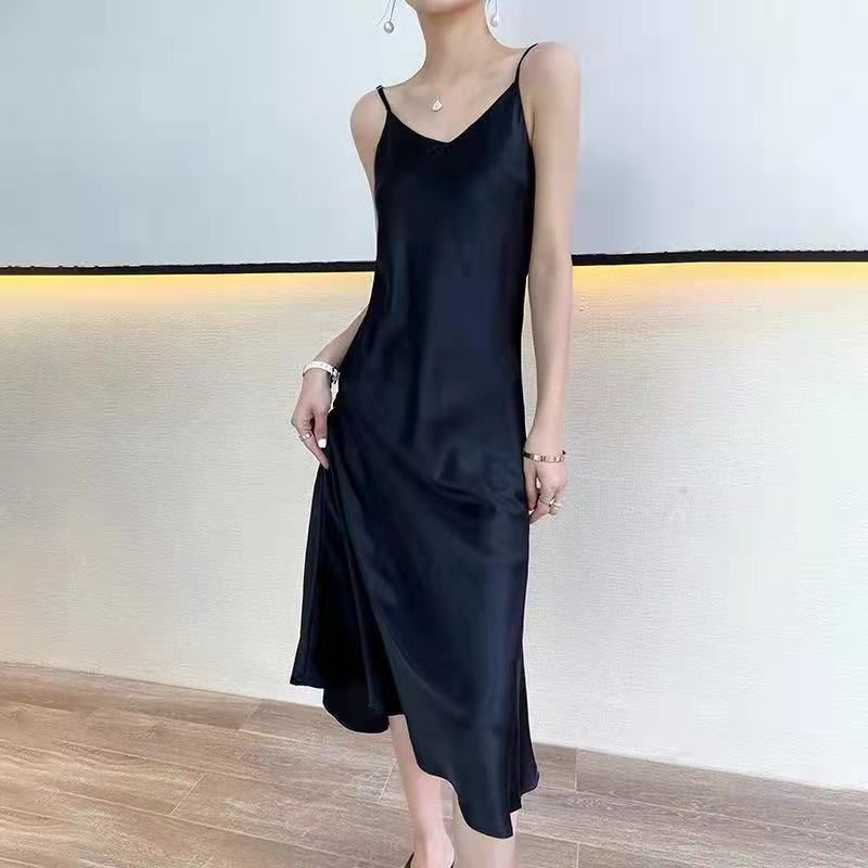 Dress Satin Velvet Wanita Bahan Saten Tali Kecil Korea