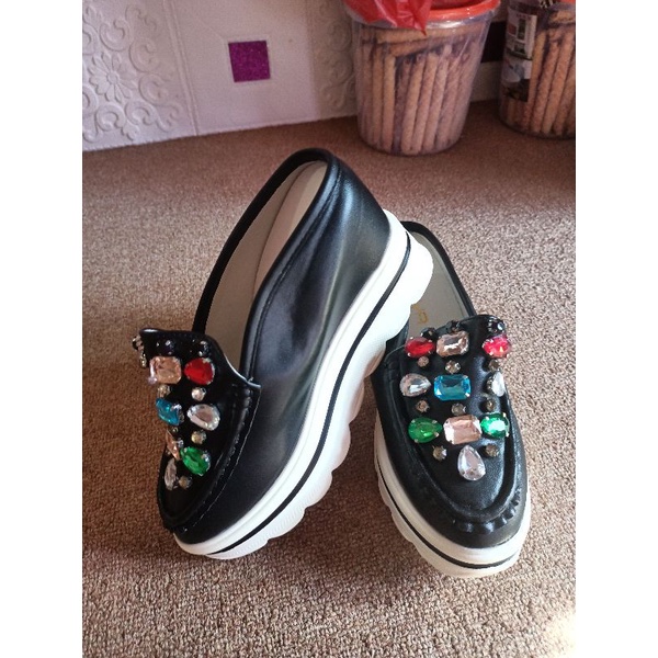 sepatu sofiya wedges