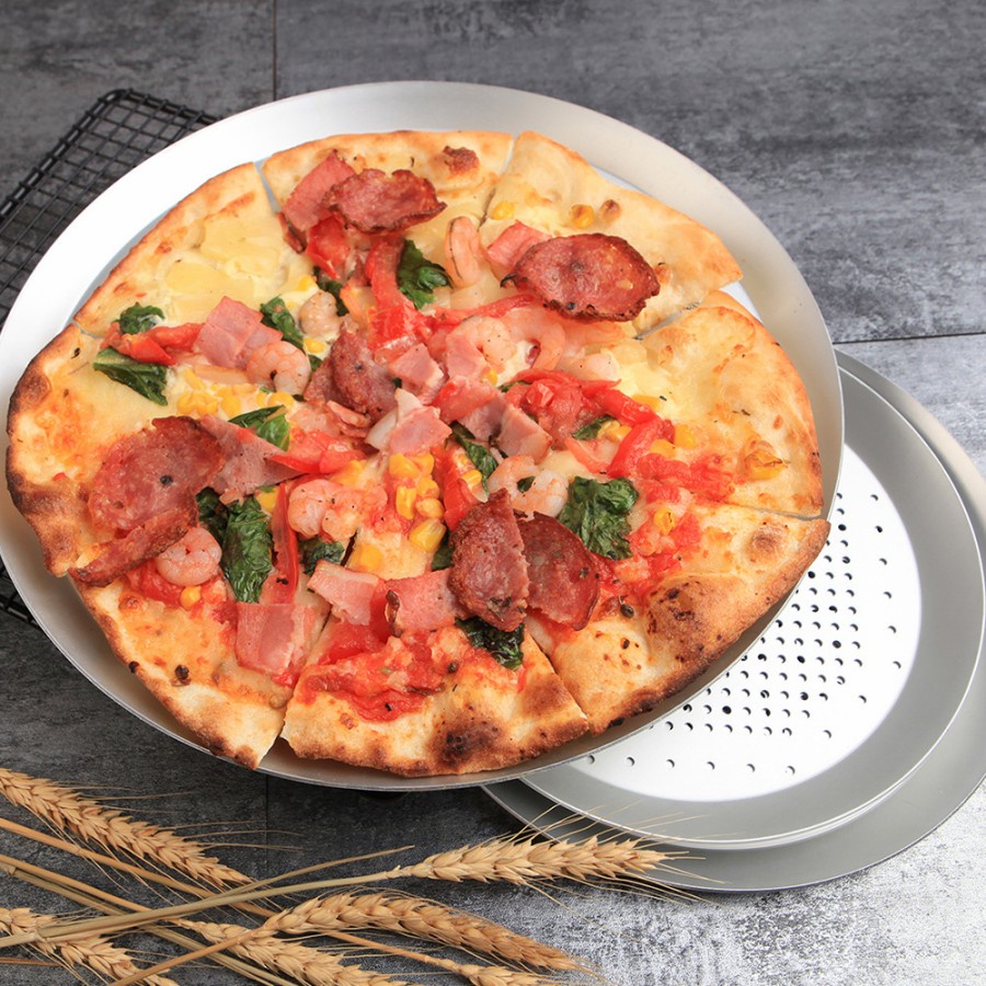 Perforated Round Pizza Pan 10 11 12 inch / loyang bulat