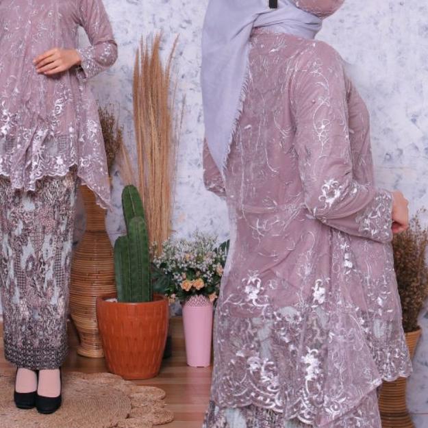 ➸ KEBAYA TILLE WISUDA ~ KEBAYA MODERN ~ KEBAYA TILLE PESTA ~ KEBAYA TANAH ABANG ~ GROSIR KEBAYA ♜