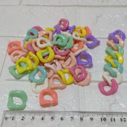 

Rantai Plastik model gepeng bentuk kotak 40gr