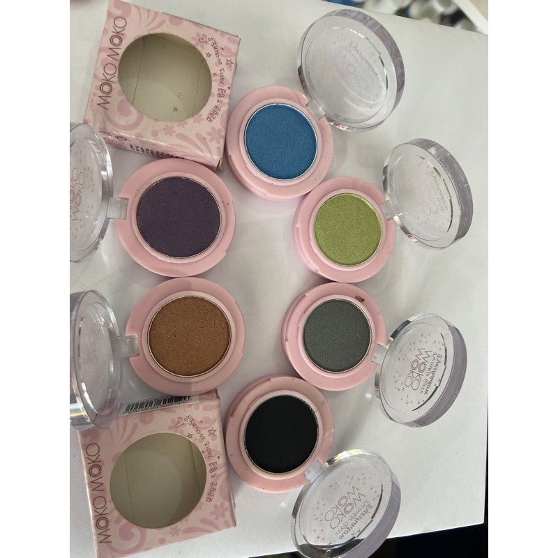 eyeshadow single -- lengket -- moko moko eyeshadow single -- moko moko twinkle glazed eyeshadow