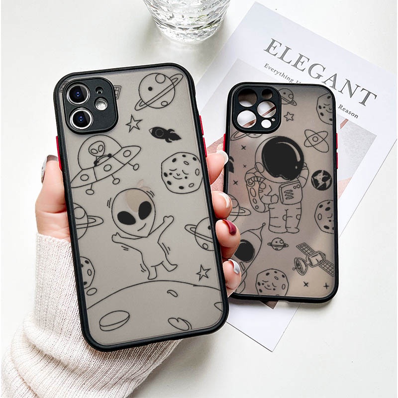 Soft Case Hp Gambar Alien Tahan Goncangan Untuk Iphone 13 / 12 / 11promax / XS / XR / X / XSMax / 6S / 6 / 7 / 8plus / SE 2020