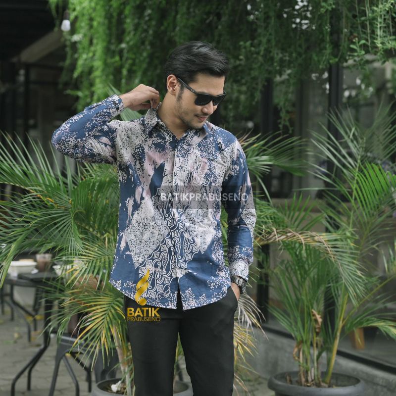 Sarira Dongker Kemeja Atasan Batik Pria Prabuseno Original Slim Fit Lengan Panjang Batik Katun Print