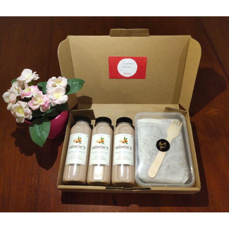 

gift box almond milk