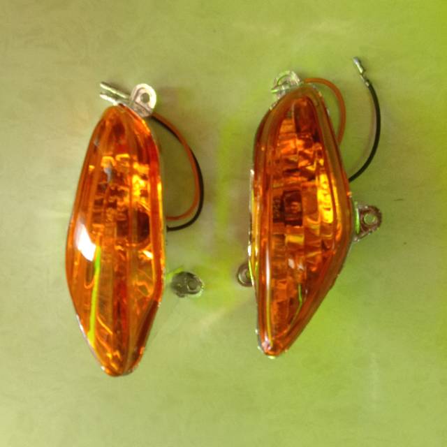 lampu Sen depan satria hiu Malaysia kuning oren kanan kiri