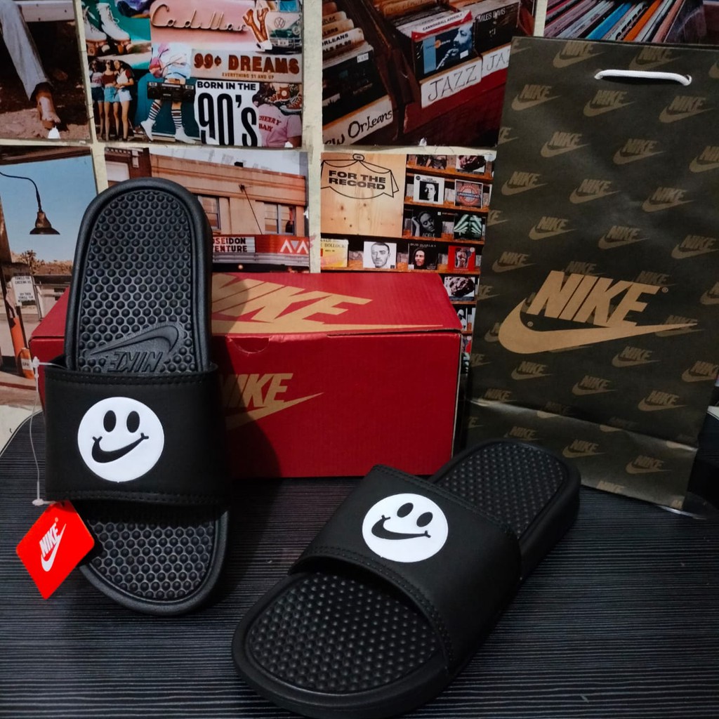 SANDAL NIKE SMILE BENASSI SWOOSH ORIGINAL SELOP HITAM SLOP WHITE TERMURAH FLOP SENDAL SLIDE MURAH