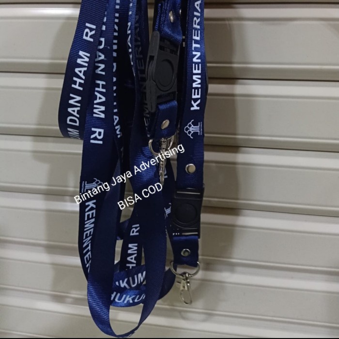 

Terbatas Tali Id Card Name Tag Kemenkumham Kementerian Hukum Dan Ham R.I Gilaa!!!