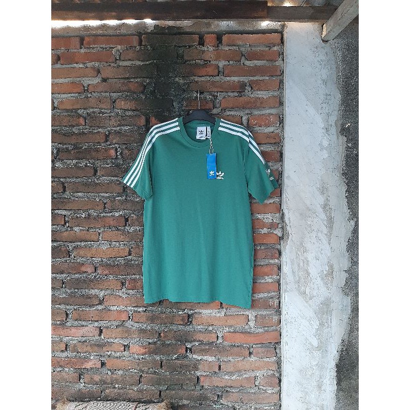 kaos adidas tech tee