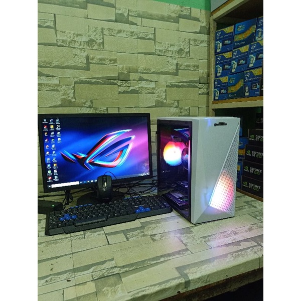 Pc gaming  i5 Ram 8 Gb Vga 2 Gb ddr5 GTX 750 LED 19 inch siap pakai