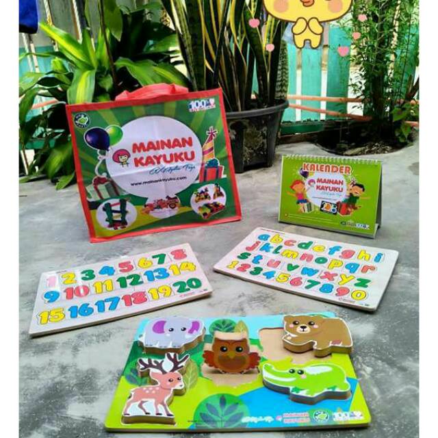 

Puzzle Promo Berhadiah Kalender dan tas