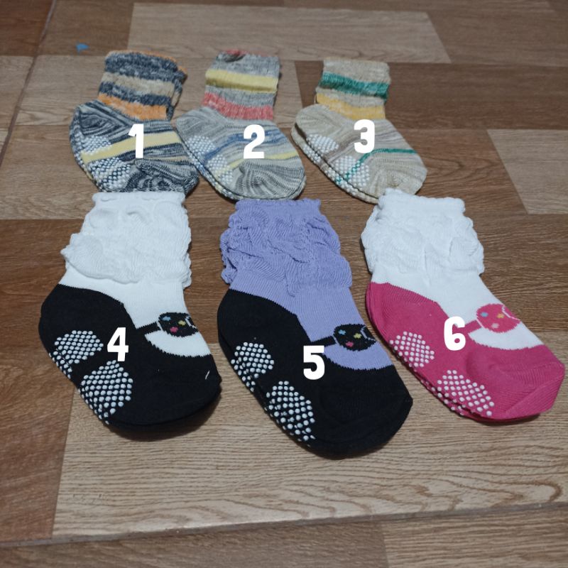 kaos kaki anak anti slip import harga 1 pasang