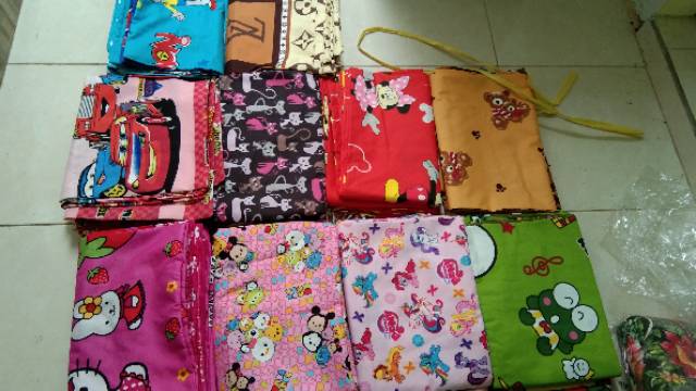 PAKET SARUNG bantal dan guling karakter