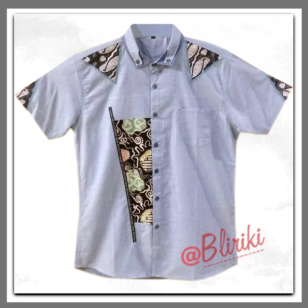 BP04 kemeja pria denim biru muda lengan pendek kombinasi batik unik