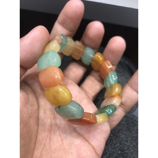 gelang batu akik warna pariasi cantik khas kalimantan