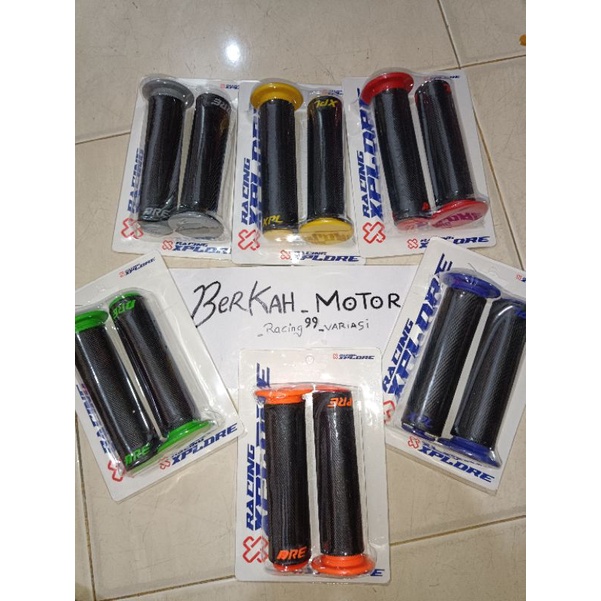 Sarung gas variasi bulu warna racing 1 set kiri kanan handgrip motor explore warna variasi karet lem