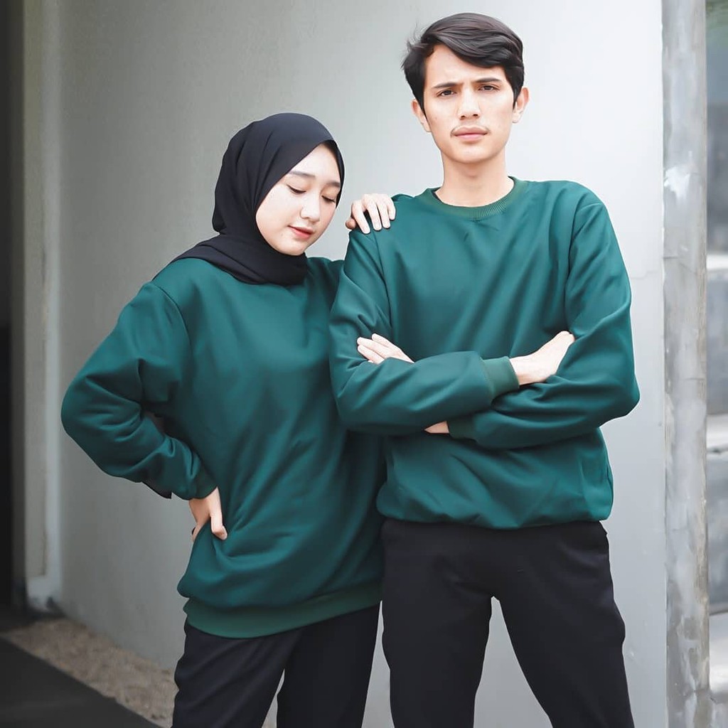 BASIC SWEATER POLOS UNISEX COWO &amp; CEWE Terlaris M - XL