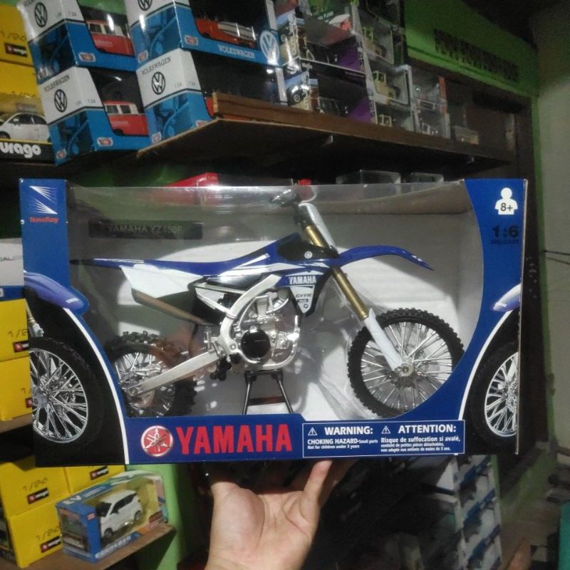 diecast miniatur motor trail Yamaha 1:6 sangat besar