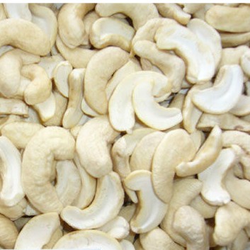 

Kacang Mente belah 100gr