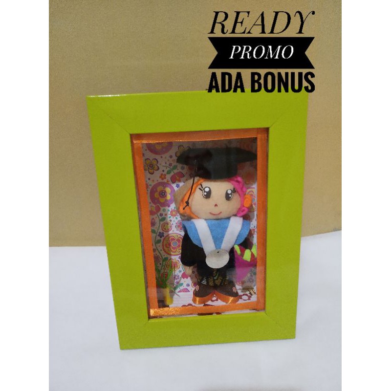 Boneka Wisuda Frame,Boneka Wisuda Murah,Boneka wisuda,Boneka wisuda kaca,Hadiah wisuda,Kado Wisuda