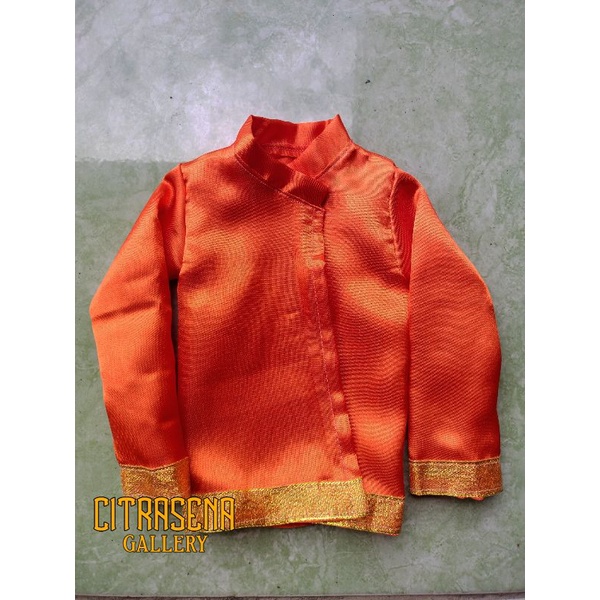 M17 Oren baju wayang golek goleran