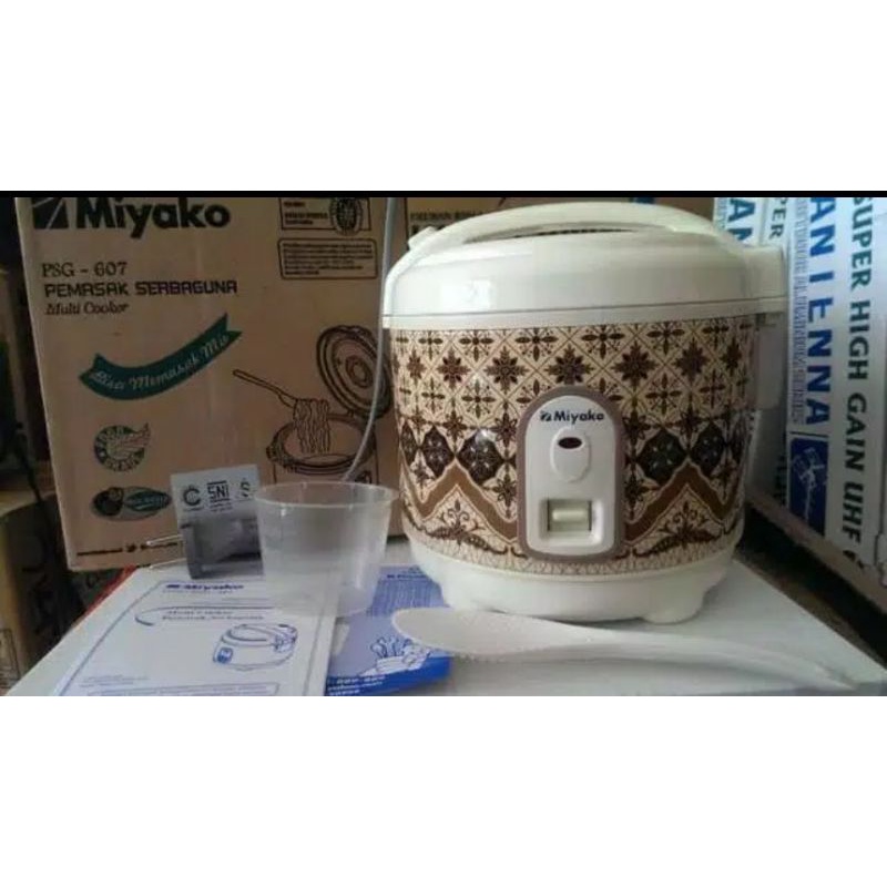 Jual MIYAKO Rice Cooker Mini 0.6 Liter PSG607 (Hanya untuk memasak
