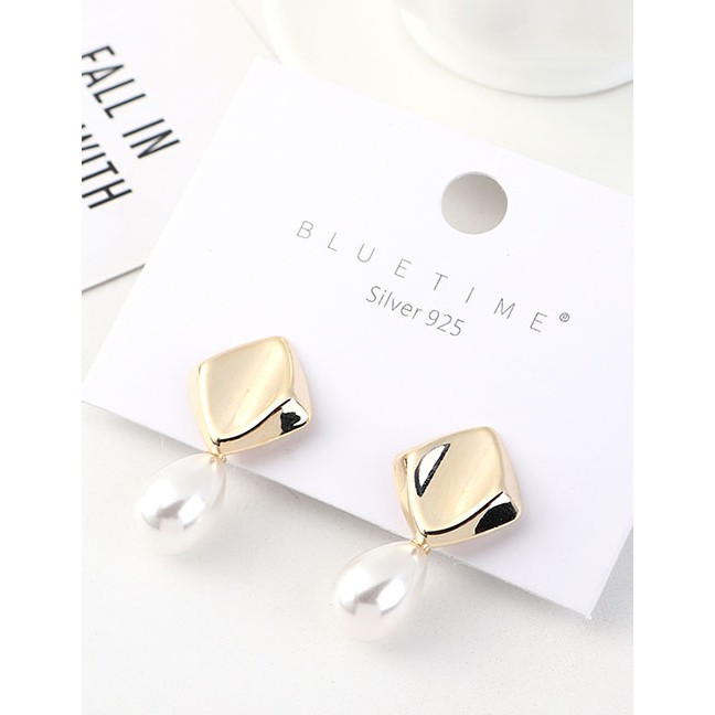 LRC Anting Tusuk Fashion 14k Gold Gold-plated Pearl Geometry Earrings Y63103