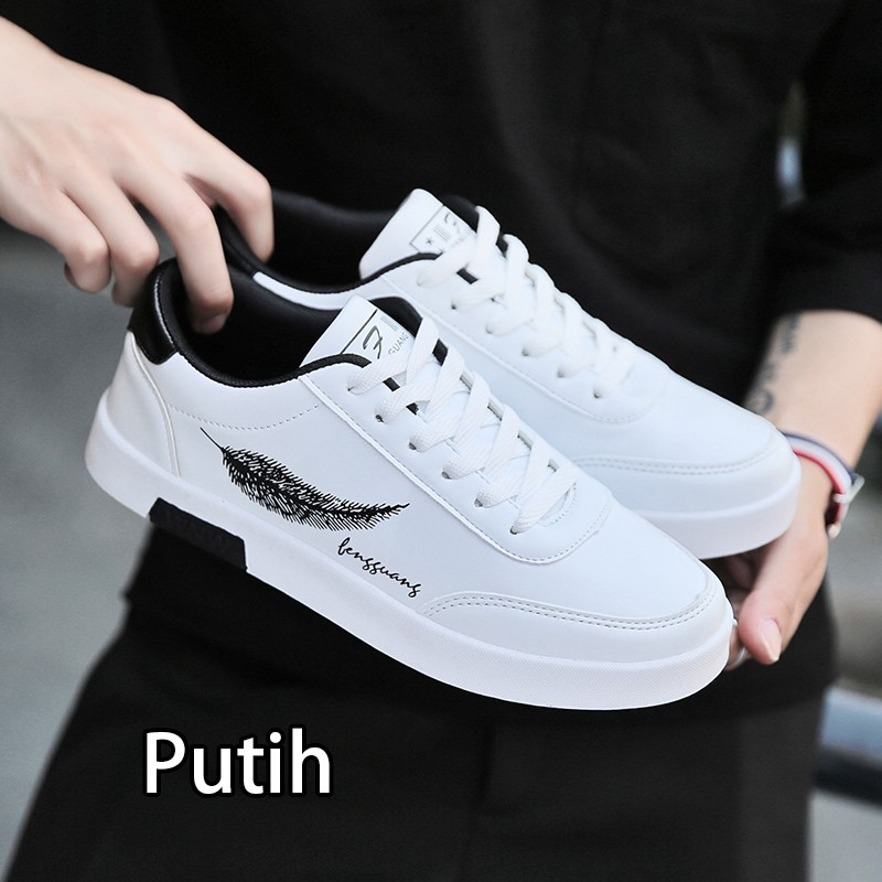 Sepatu Sneakers Putih Polos Pria - Fashion