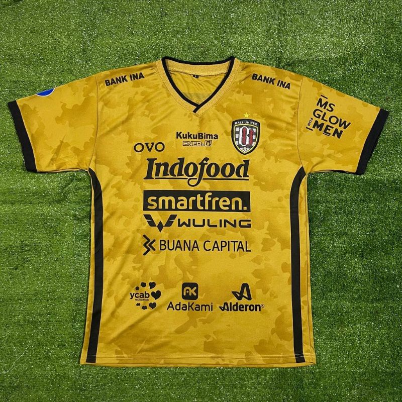 JERSEY BALI UNITED KIPER GOLD
