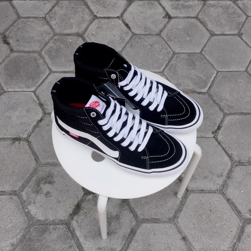 Vans Sk8-Hi Pro BW