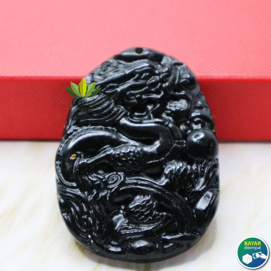 Liontin Black Jade Motif Naga Terbang