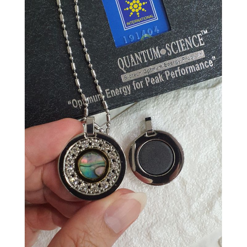 Kalung QUANTUM PENDANT