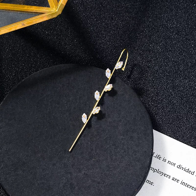 Anting Tusuk Wanita Korea Warna Gold/Silver Hias Gaya Korea Panjang Dalika