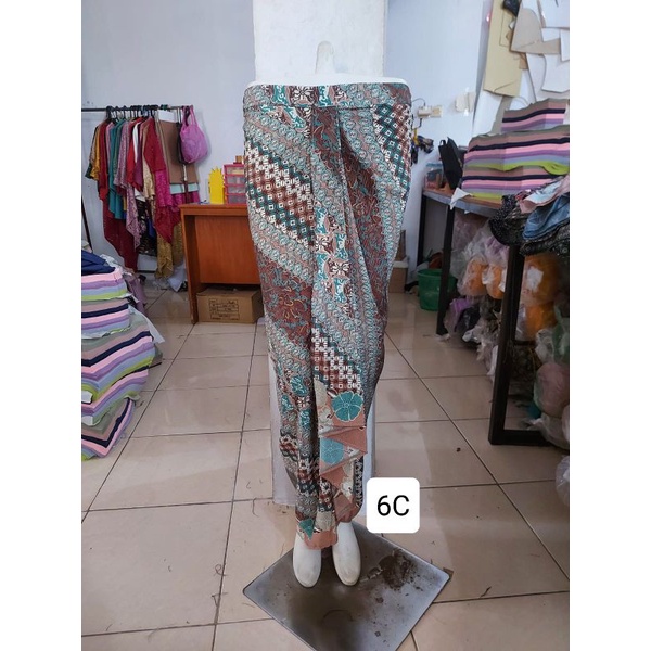 (2/3) Rok batik FOIL EMAS pinggang karet. Langsung pakai. Termurah produksi sendiri. KeroncongBusana-6C