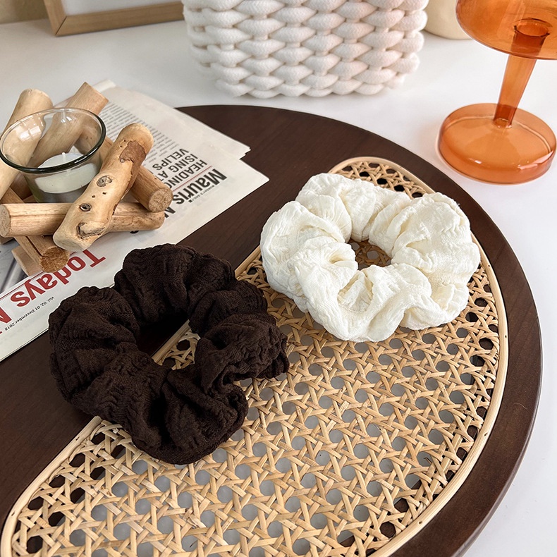 SCRUNCHIE PITA IKAT RAMBUT BESAR ELASTIS WANITA KOREA WARNA PUTIH COKLAT POLOS KAIN ELEGAN TEBAL / BIG SOFT SCRUNCHIES BIG RING ELEGANT HIGH END KOREAN STYLE THICK HAIR ELASTICS TIES ACCESSORIES ONE COLOR