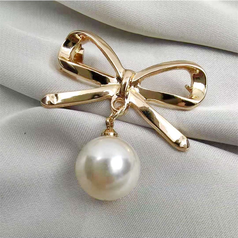 [Women &amp; Men Korean Creative Crystal Pearl Bow Brooches] [Clothes jacket Metal Brooch Pins] [Denim Shirt Lapel Hat Collar Jewelry]