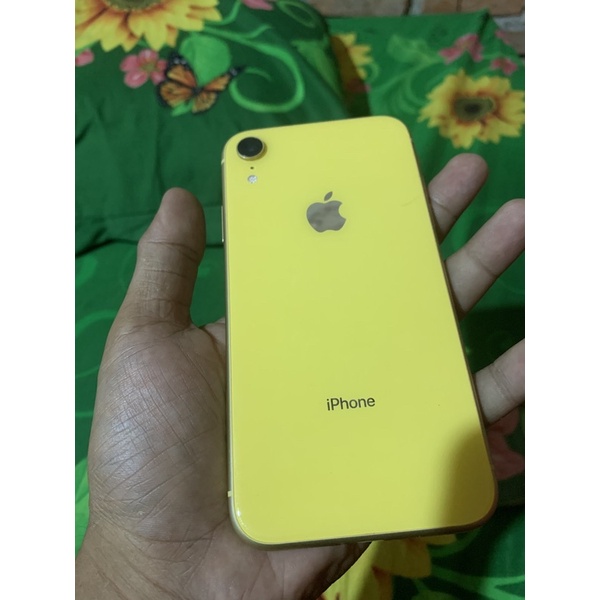 iphone xr 64gb