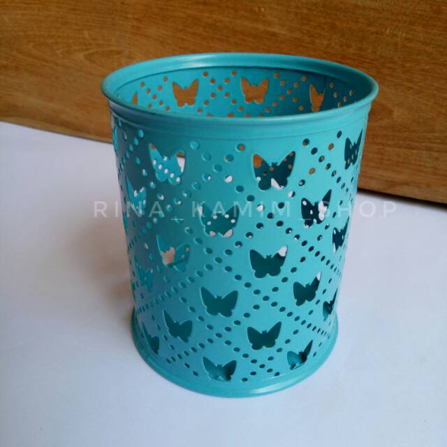 

Pencil cup/ tempat pensil kaleng motif kupu-kupu