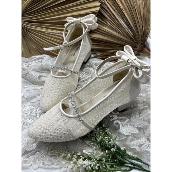 sepatu wanita vilea broken white 3cm tahu