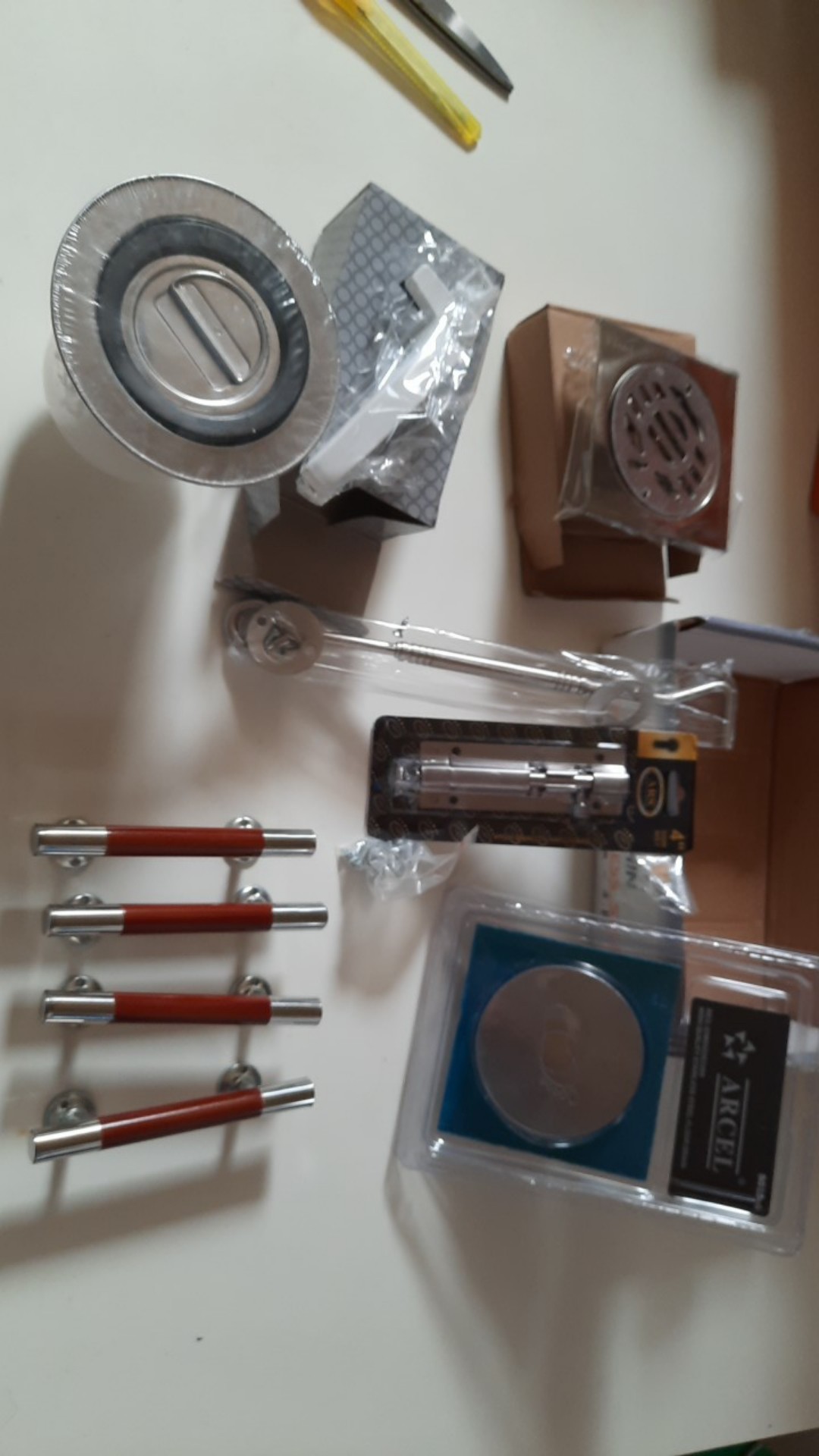 Tarikan Jendela/ Lemari/ Kitchen Set 12cm