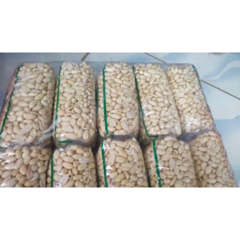 

kacang tanah kupas 500gr