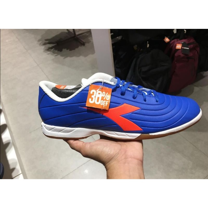sepatu futsal diadora original